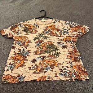 H&M graphic tiger tee (mens) (medium)